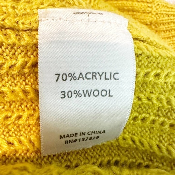 Tularosa Rossmore One Shoulder Sweater Top Size XS Moss - Picture 8 of 9